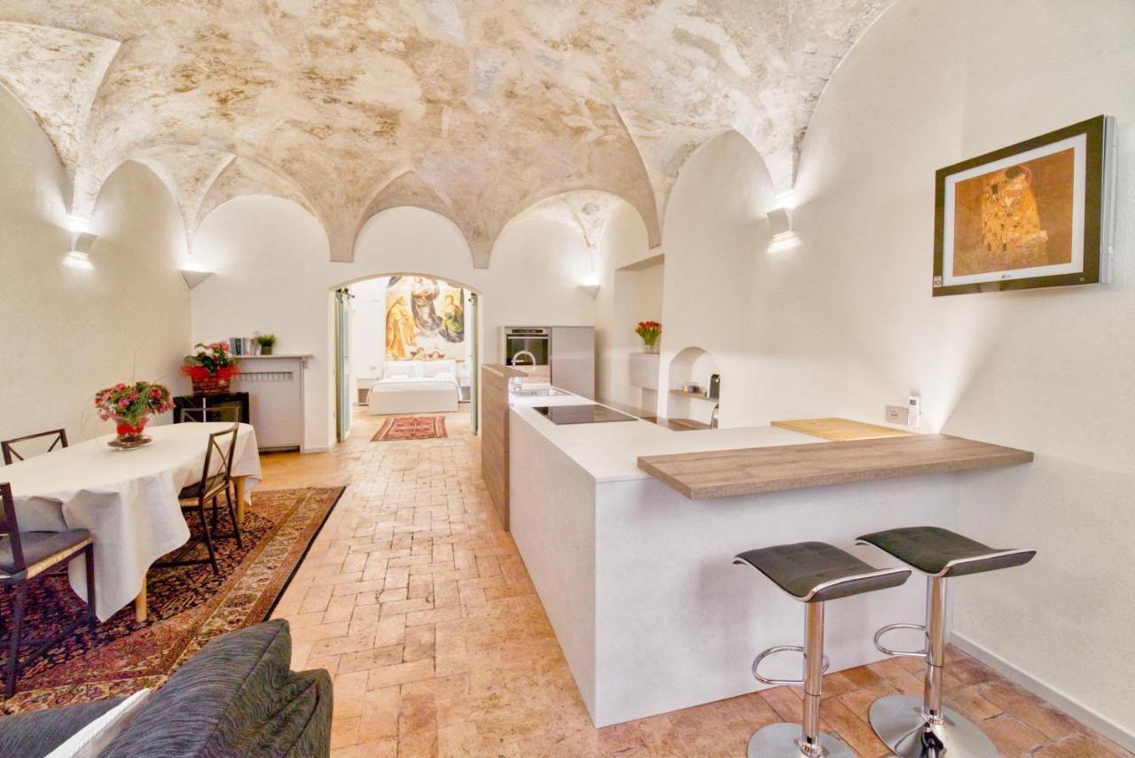 Il Loft Di Quintino Lägenhet Parma Exteriör bild